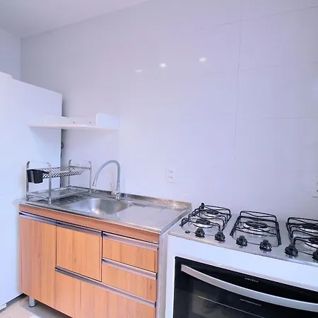 Incrível sala e quarto com varanda em Ipanema-2